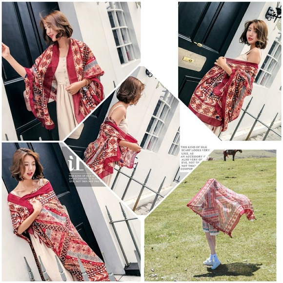 💖 Artistic Red Tassel Scarf - Picture 3 of 7